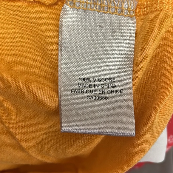 RW&Co Tshirt with Zipper Details - Picture 5 of 5